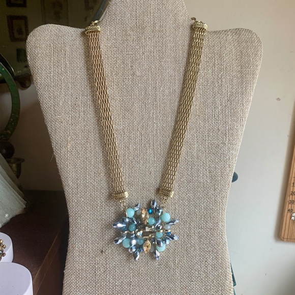 Gorgeous Sparkly Rhinestone Cluster on Gold Tone Mesh Chain Necklace - Natasha - Picture 7 of 8